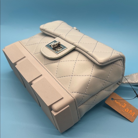 Quilted Chain Shoulder Bag in Light Blue - Picture 2 of 3